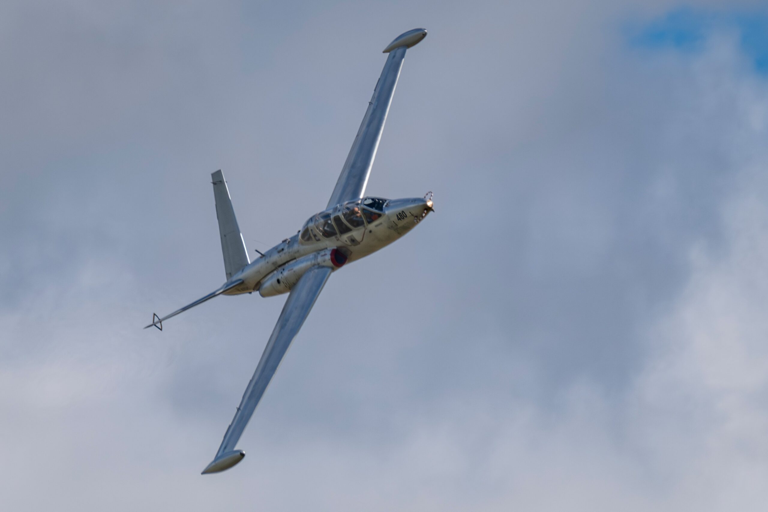 The accident aircraft : Fouga Magister No. 480, registered F-AZQC (Photo Laurent Salard / Air Spot Photos (CC BY-SA 4.0))
